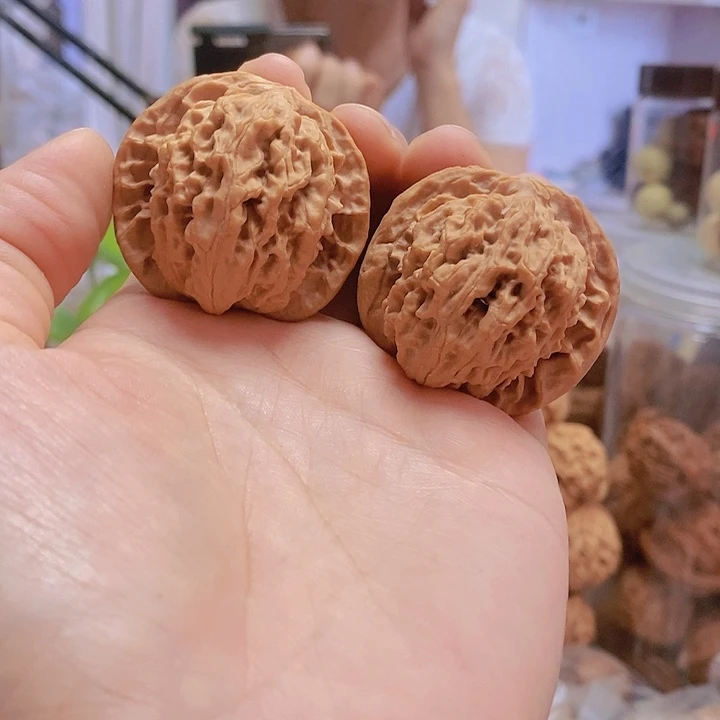 【闪购商品】文玩核桃把件40老款狮子头