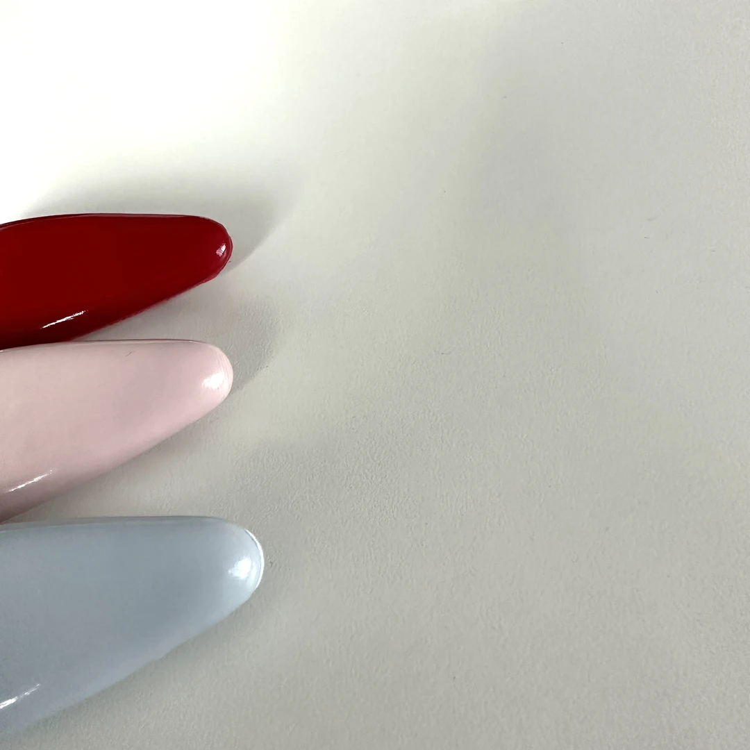 ananstudio 三色M字母（发夹）一个