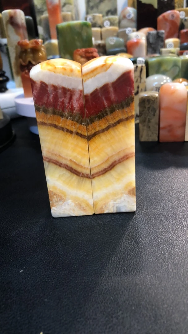 云南七彩、珍稀对章、收藏珍品2.7x2.7x9