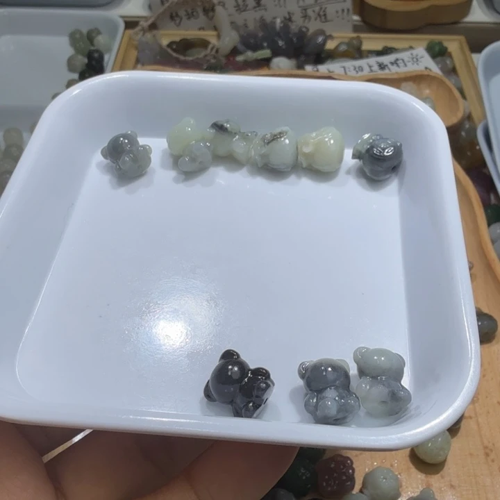 元***宵和田玉未镶嵌珠宝半成品