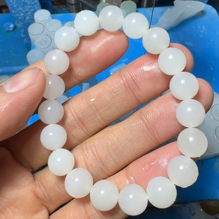 和田玉未镶嵌手链卡10