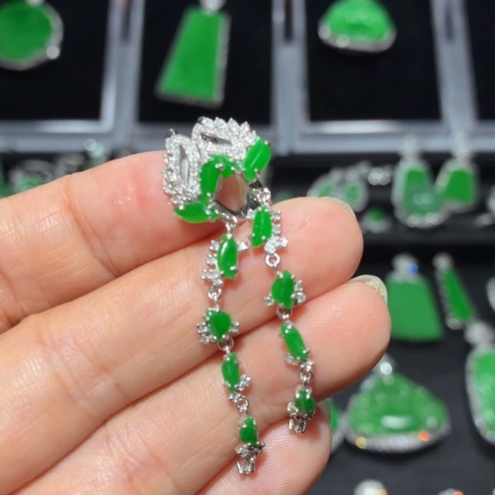 吊坠(不含链)18K金镶嵌翡翠翡翠