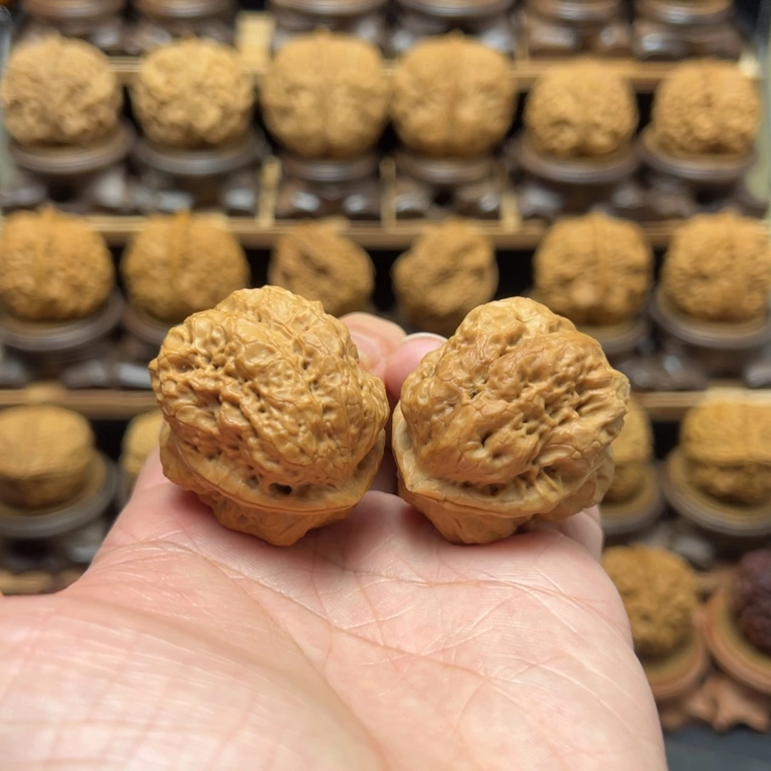 把件文玩核桃38mm古玉金蟾。差克重福利价。