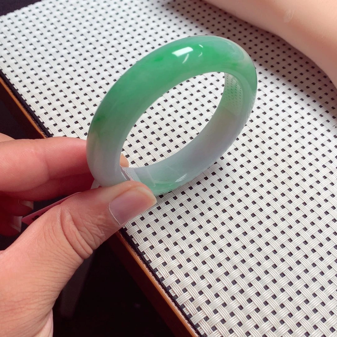 未镶嵌手镯翡翠缅甸翡翠