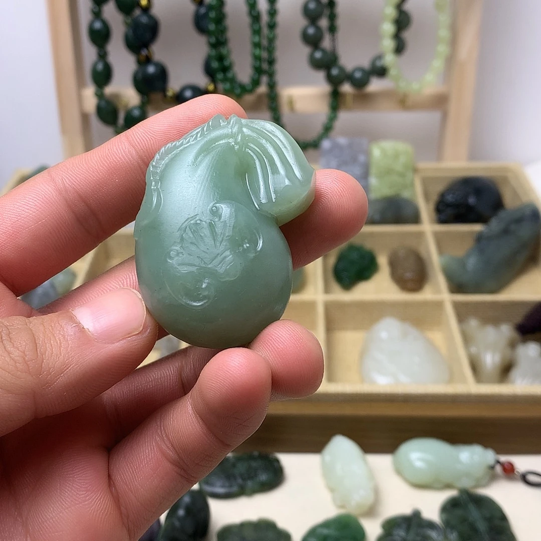 和田玉未镶嵌吊坠(不含链)