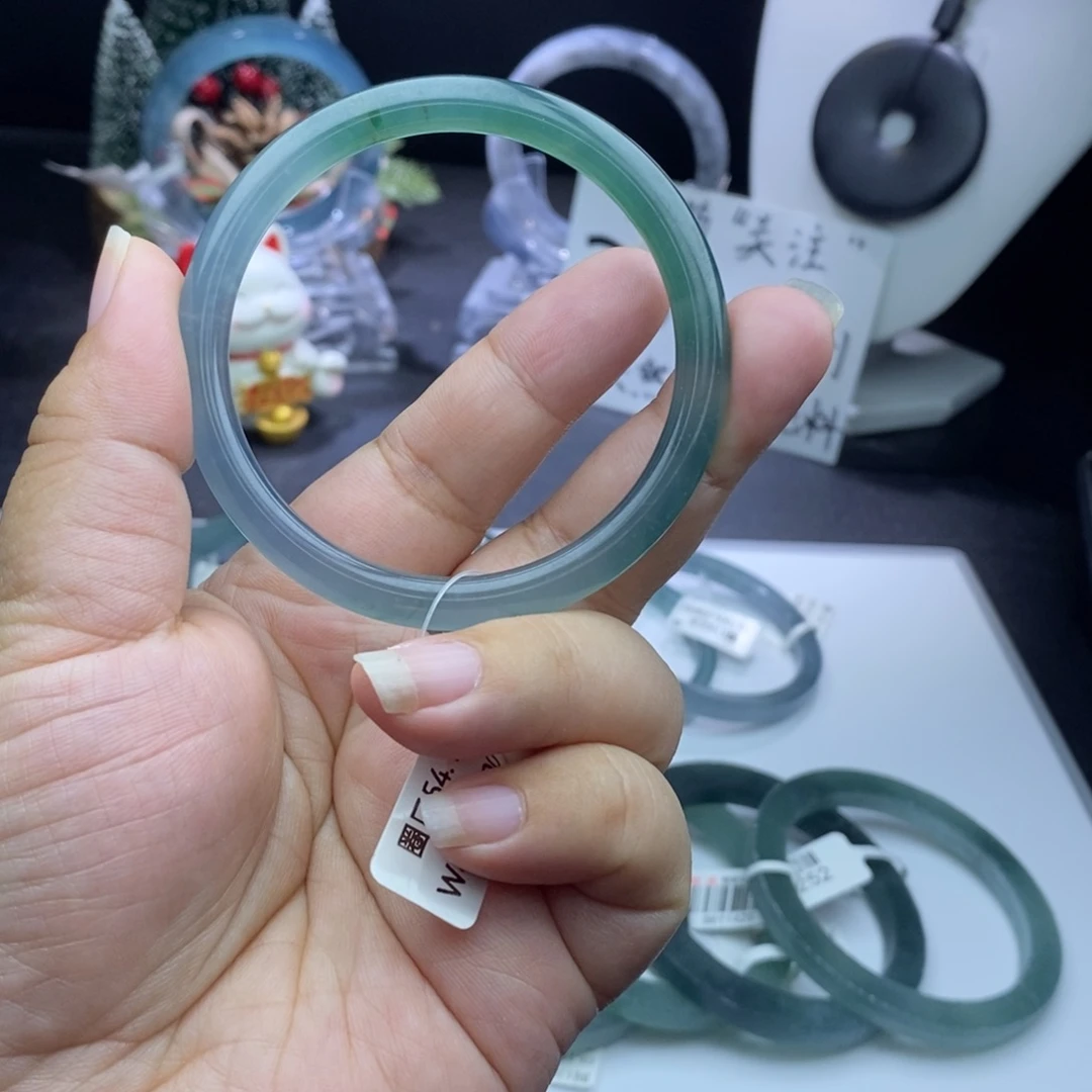 定制翡翠未镶嵌成品买断蓝绿渐变圆条