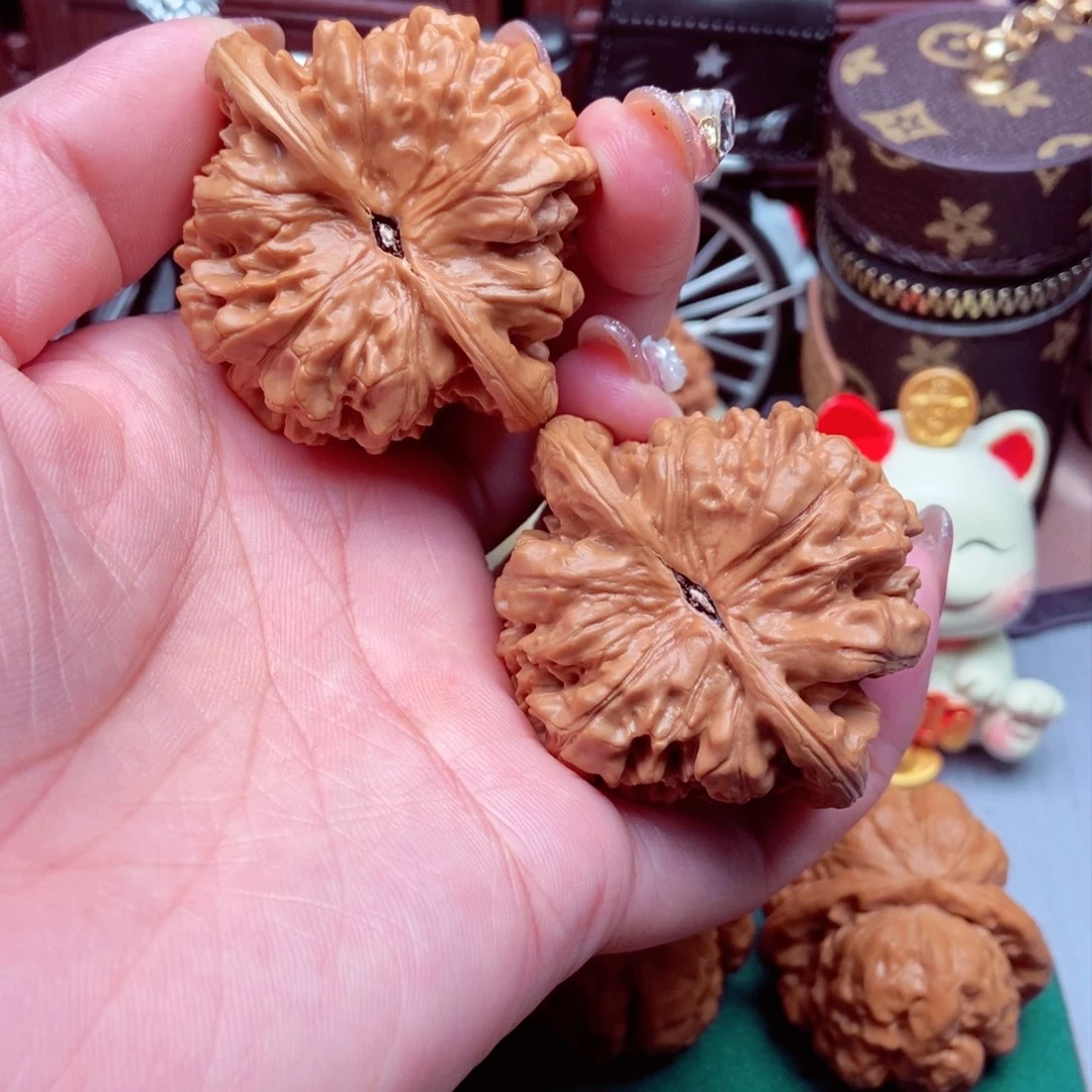 文玩核桃吊坠官帽50+已打底