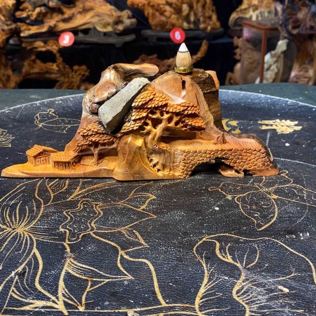 柏木（崖柏）崖柏抱石精品