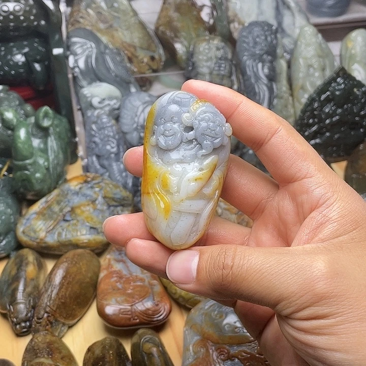 和田玉未镶嵌挂件