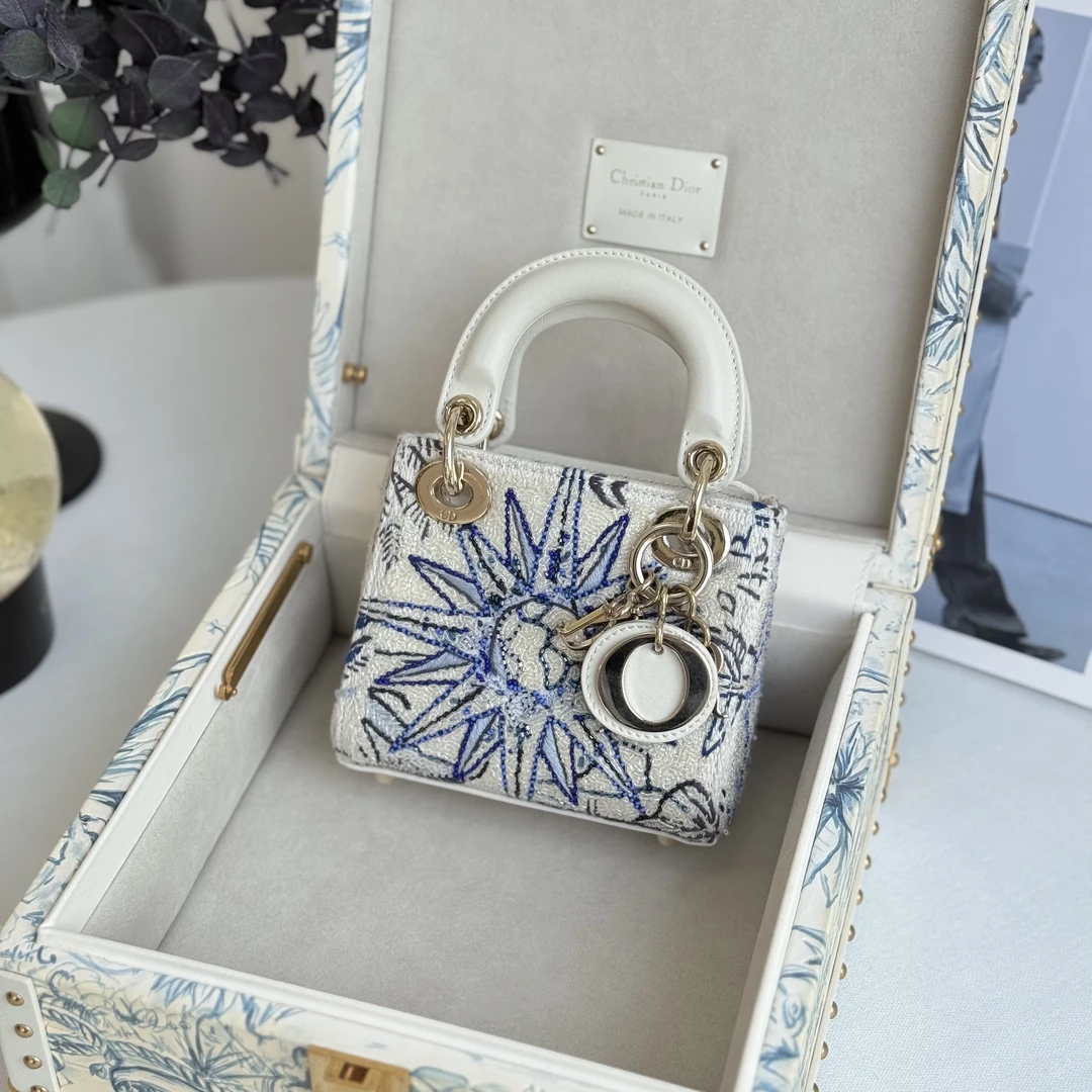 99新 DIOR/迪奥 迪奥无限梦境夏日限定硬箱戴妃手提包 22年编码
