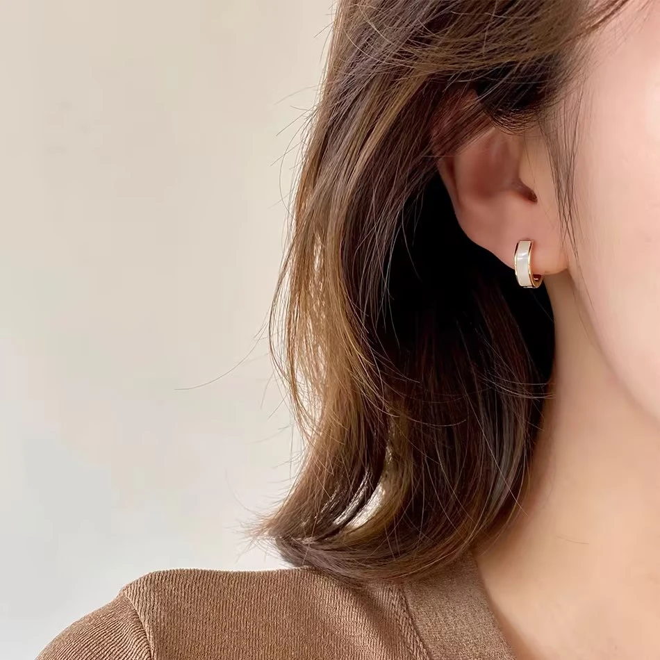 铜合金耳饰 极简风迷你小耳扣简约小众日常养耳洞耳环