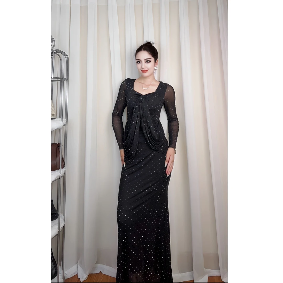 5810【包邮】高级御姐时尚烫钻显瘦减龄女连衣裙