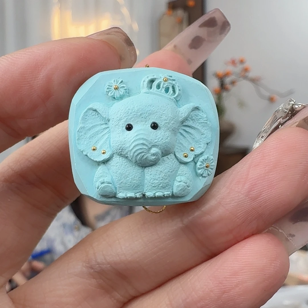 绿松石未镶嵌珠宝奇石