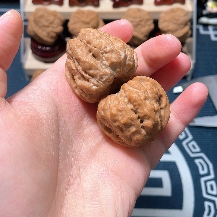 球***墩把件文玩核桃蛤蟆