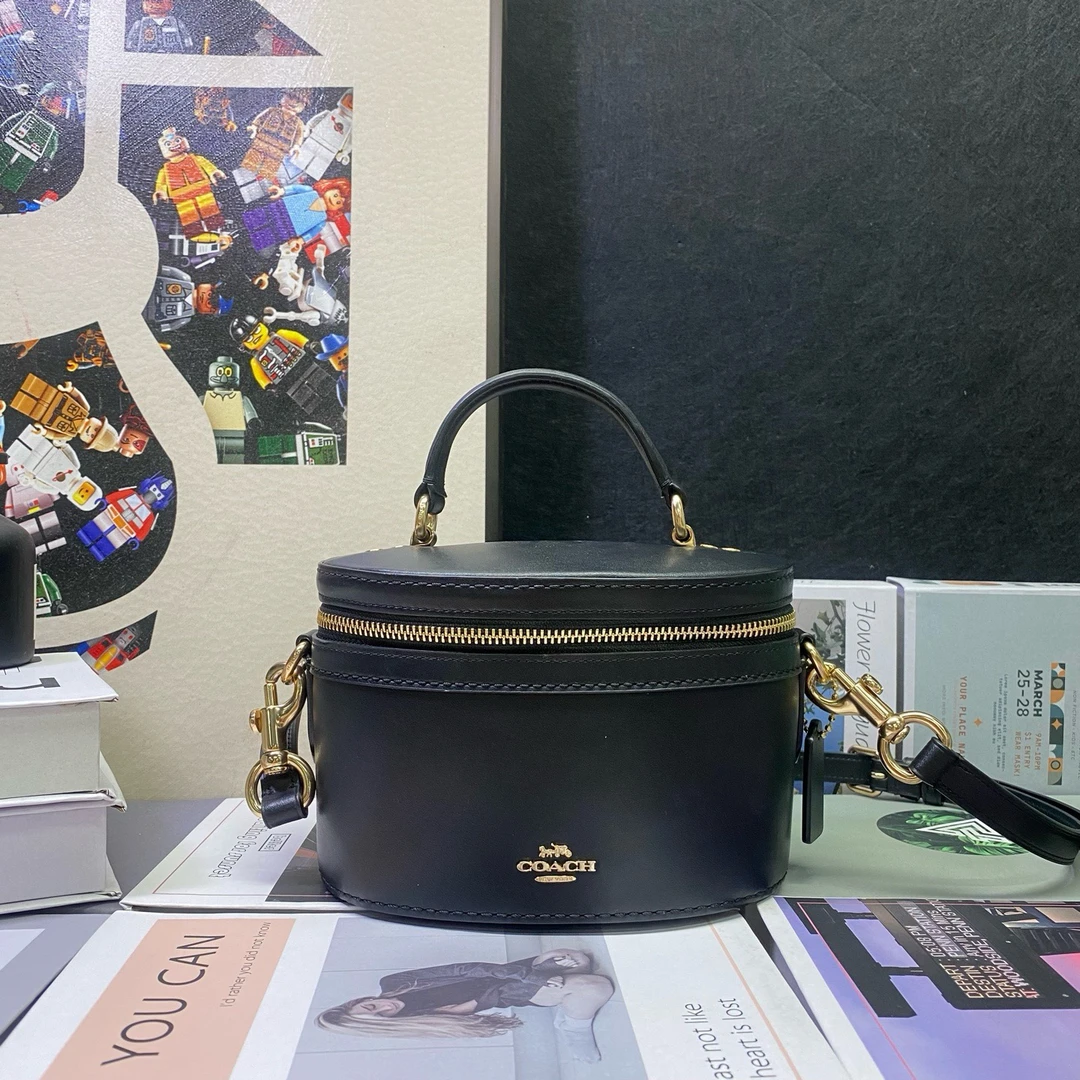 95新 COACH/蔻驰 23775斜挎包19*14