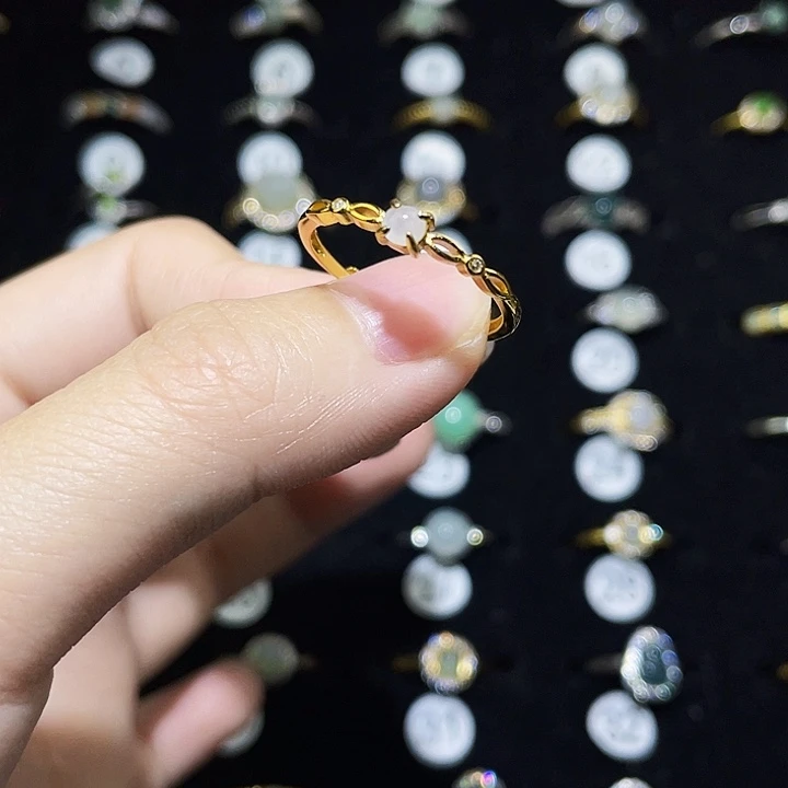 翡翠未镶嵌戒指戒指