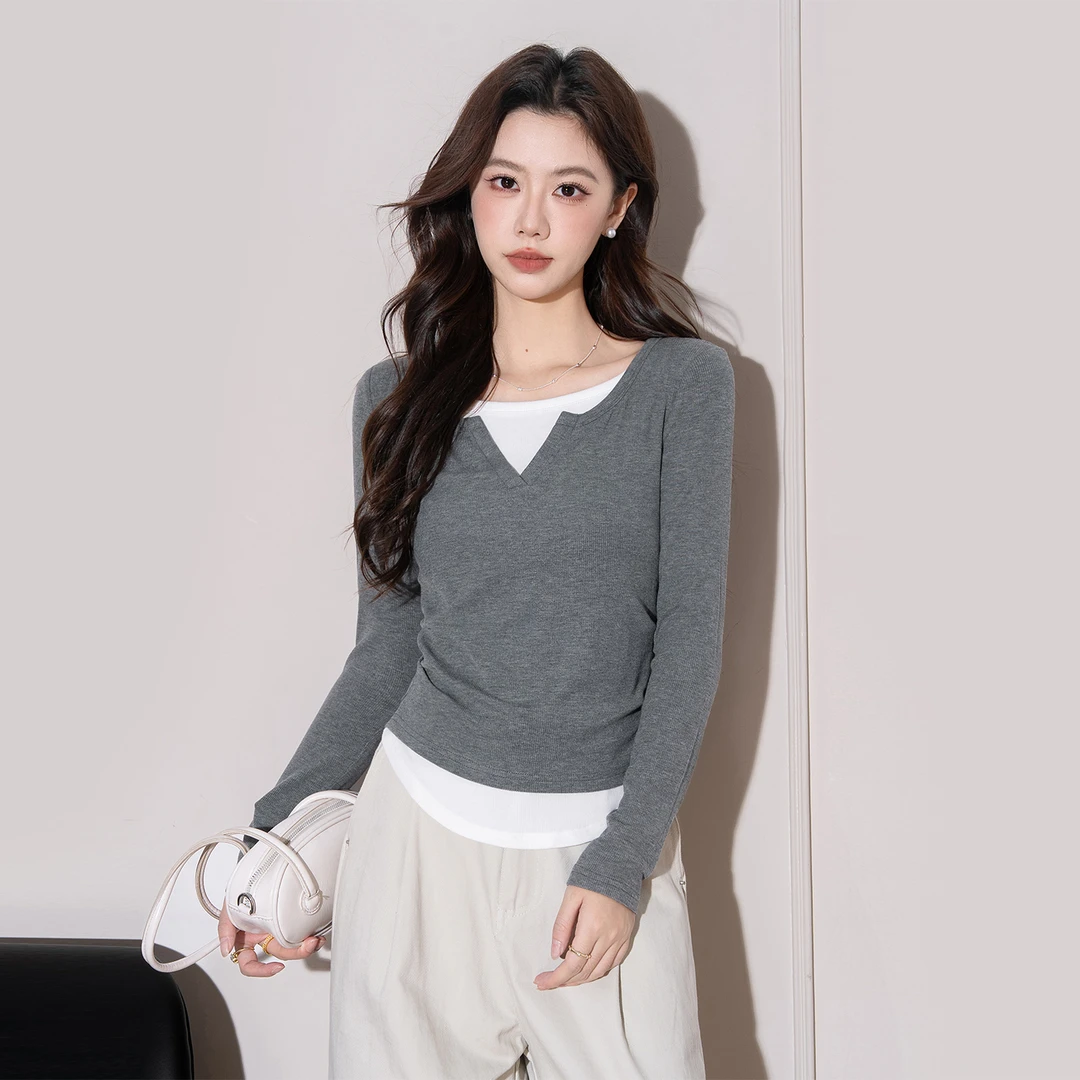 黑白拼接撞色v领打底衫女内搭春秋2025新款设计感假两件外穿长袖