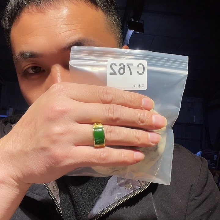 大叶紫檀（黑酸枝木类）太****线文玩762