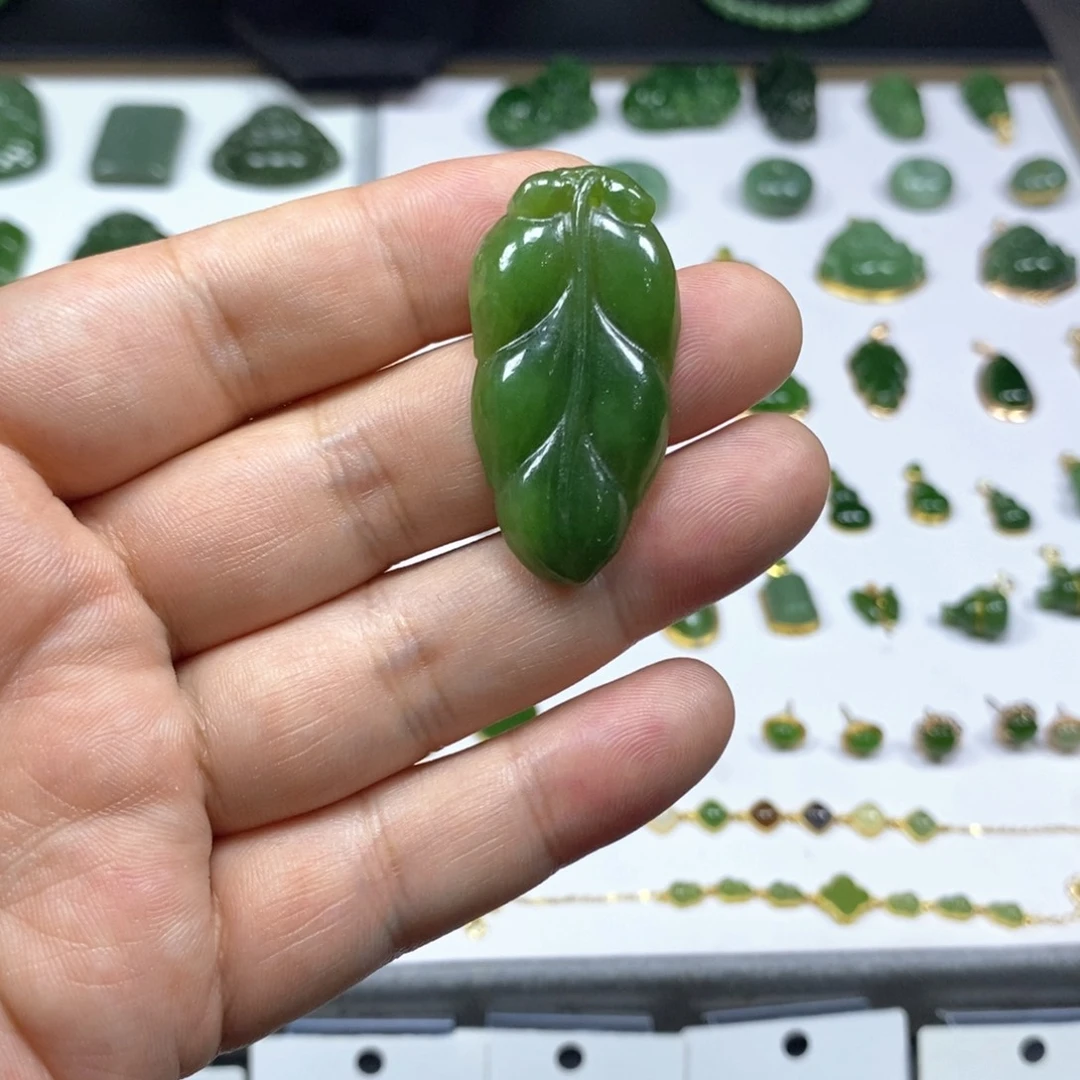 吊坠(不含链)未镶嵌和田玉（碧玉）