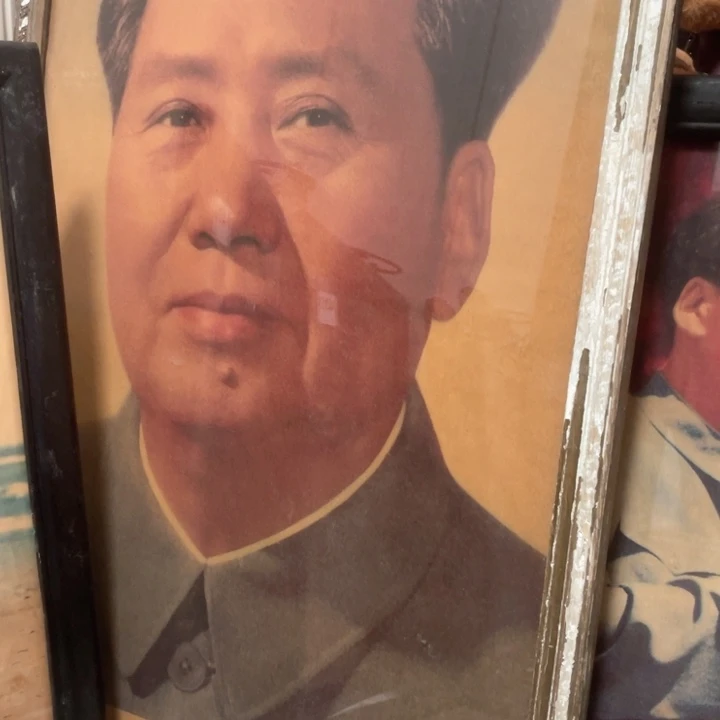 爷爷标准像。尺寸62x42。