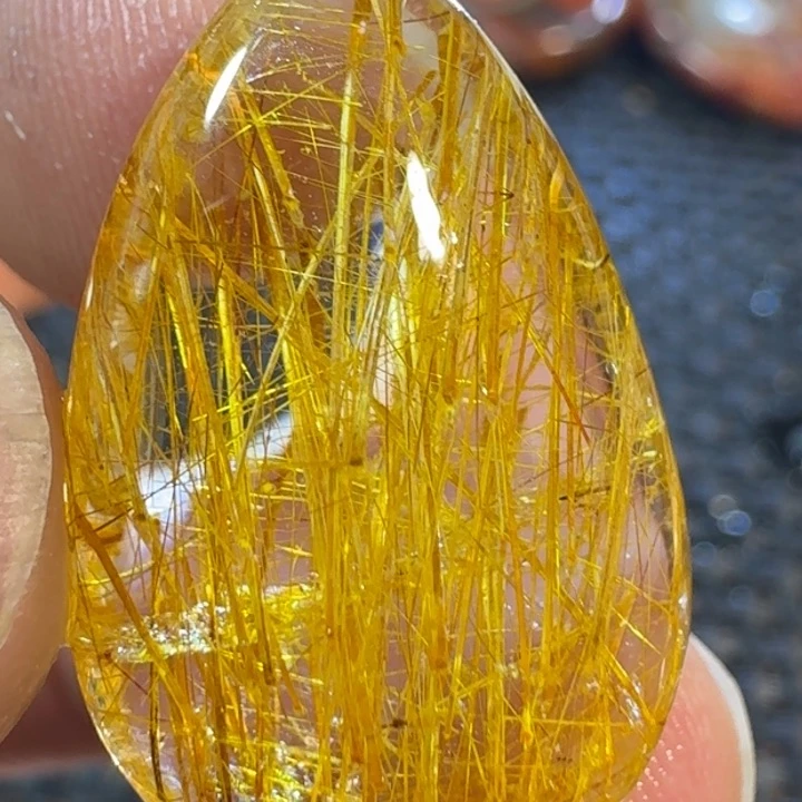 水晶吊坠(不含链)未镶嵌于**遇