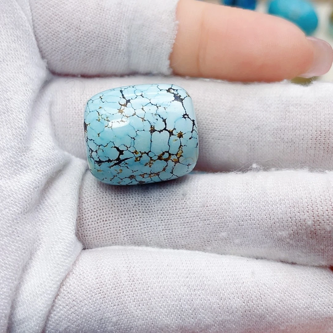 绿松石未镶嵌饰品