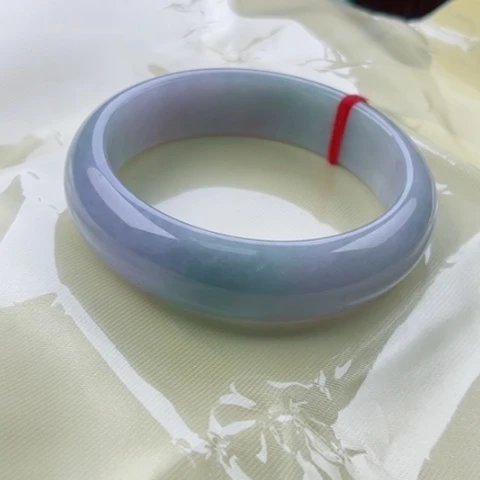 翡翠手镯未镶嵌正55.6(打灯有细纹48小时鉴赏)