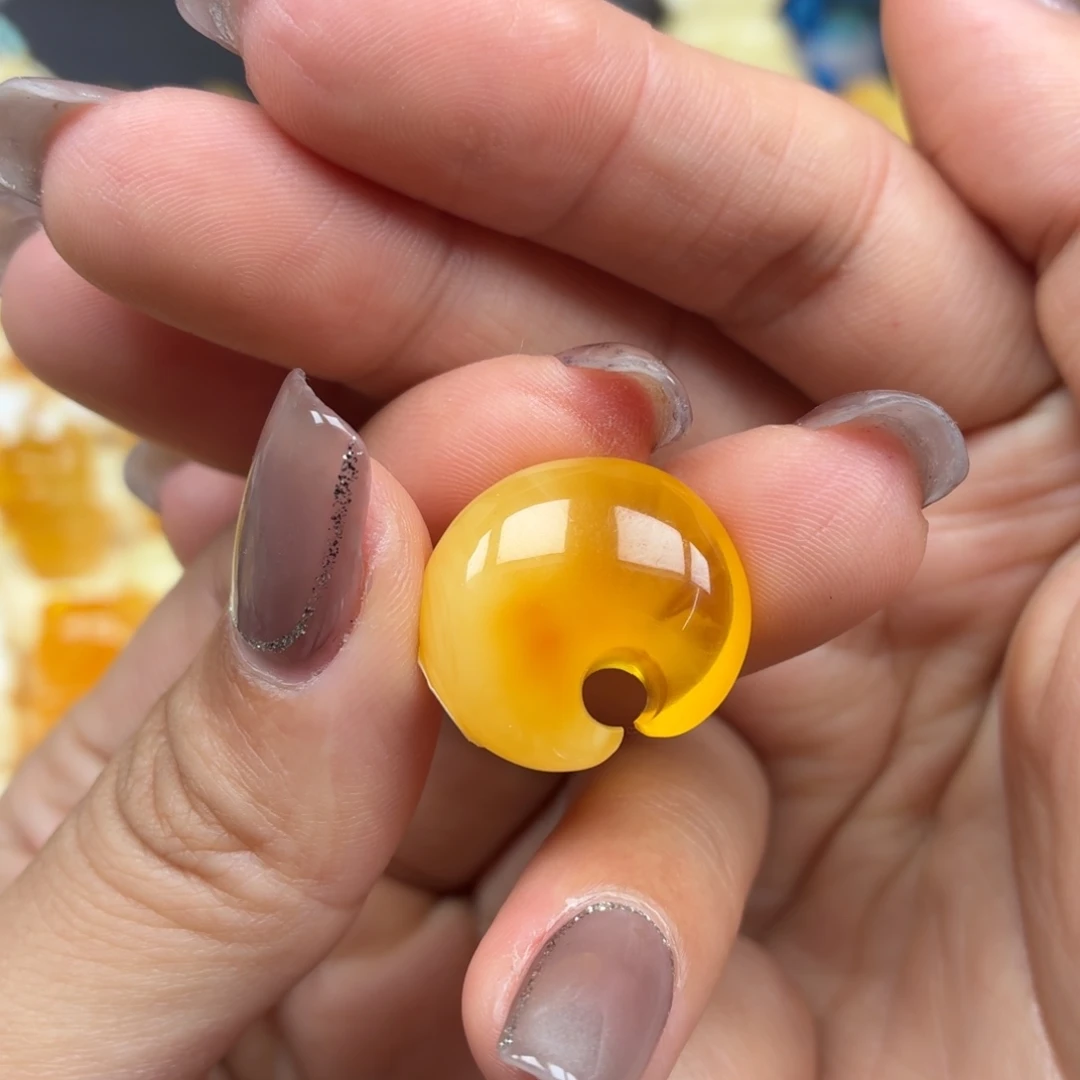 裸石琥珀未镶嵌蜜蜡