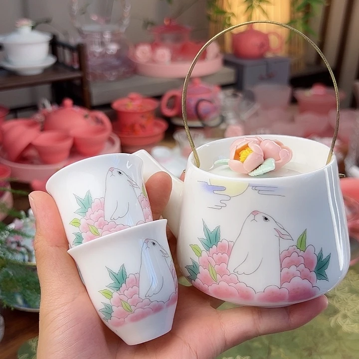 杯精美茶杯仅剩一件