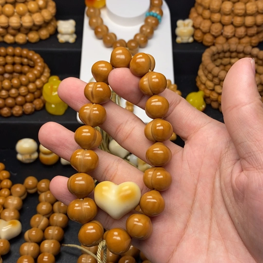 嘻***哈吊坠猴头核桃猴头核桃全品屁桃