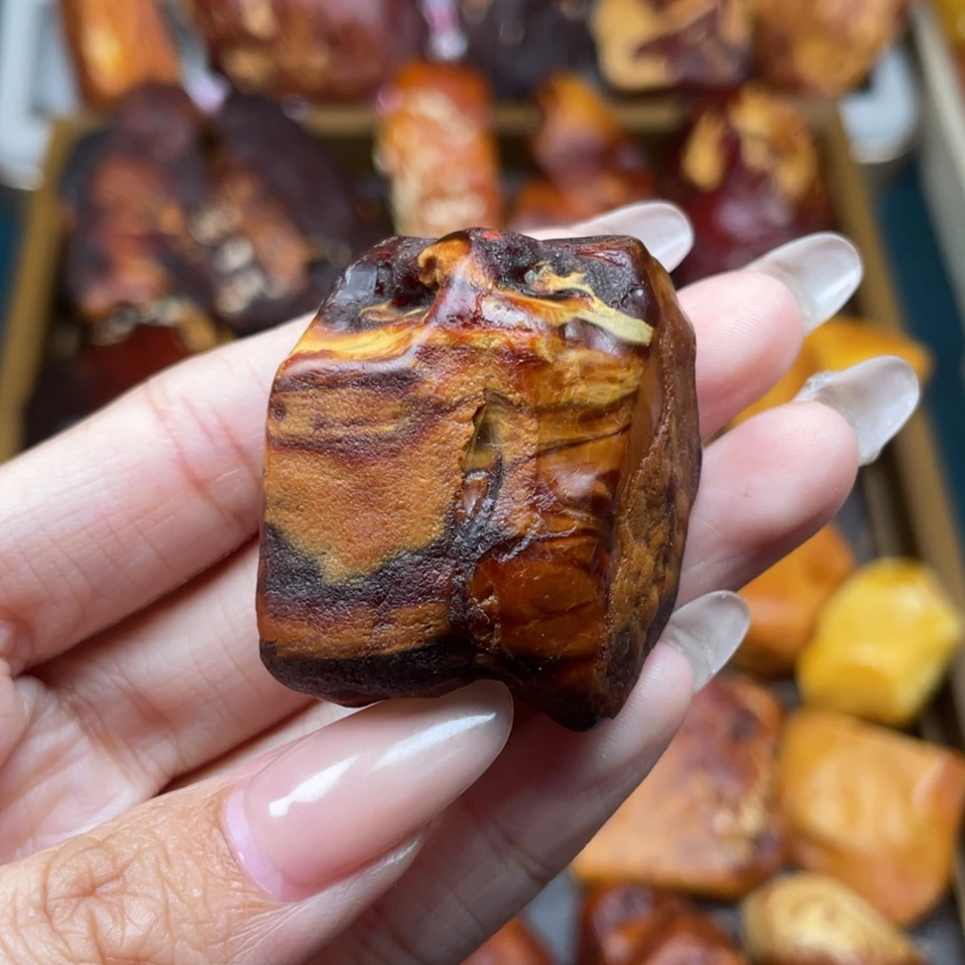 琥珀未镶嵌珠宝奇石