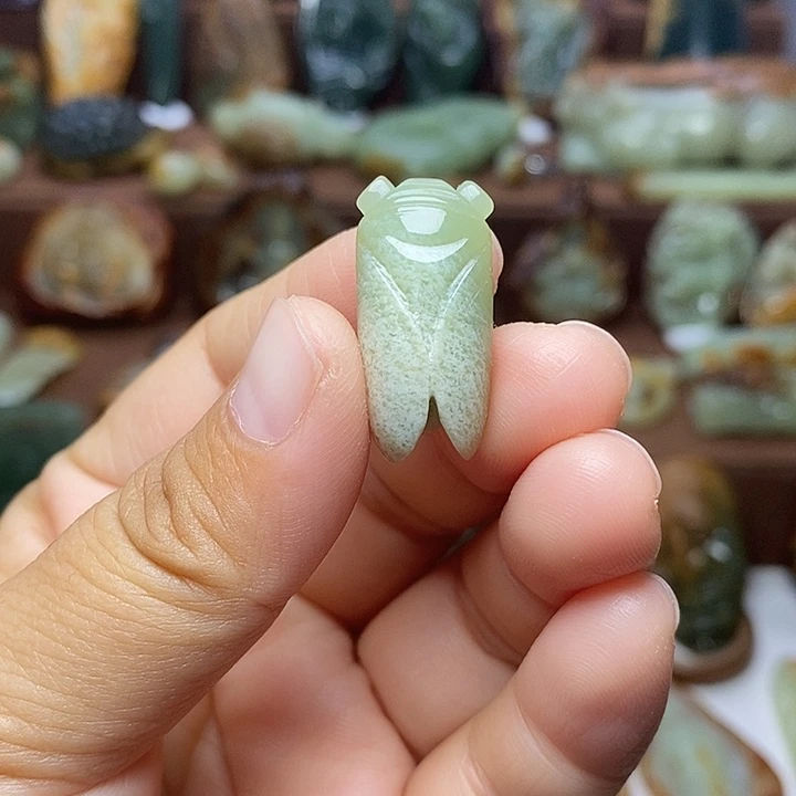 岫岩老玉（透闪石质玉）未镶嵌颈饰