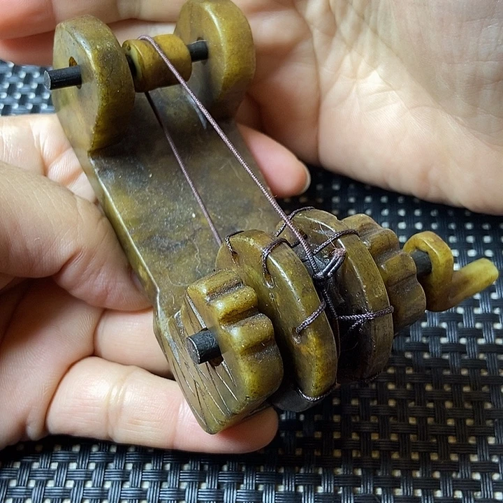 和田玉（糖玉）未镶嵌挂件