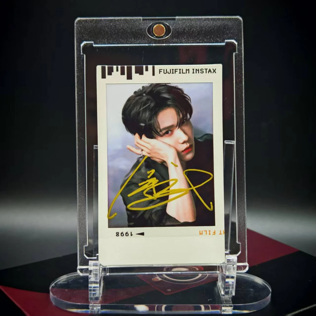 A0109【余承恩】总 签名正品拍立得照片