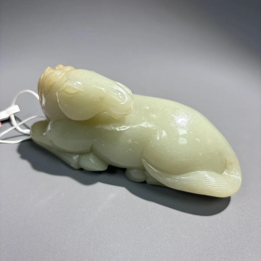 清代和田玉卧马