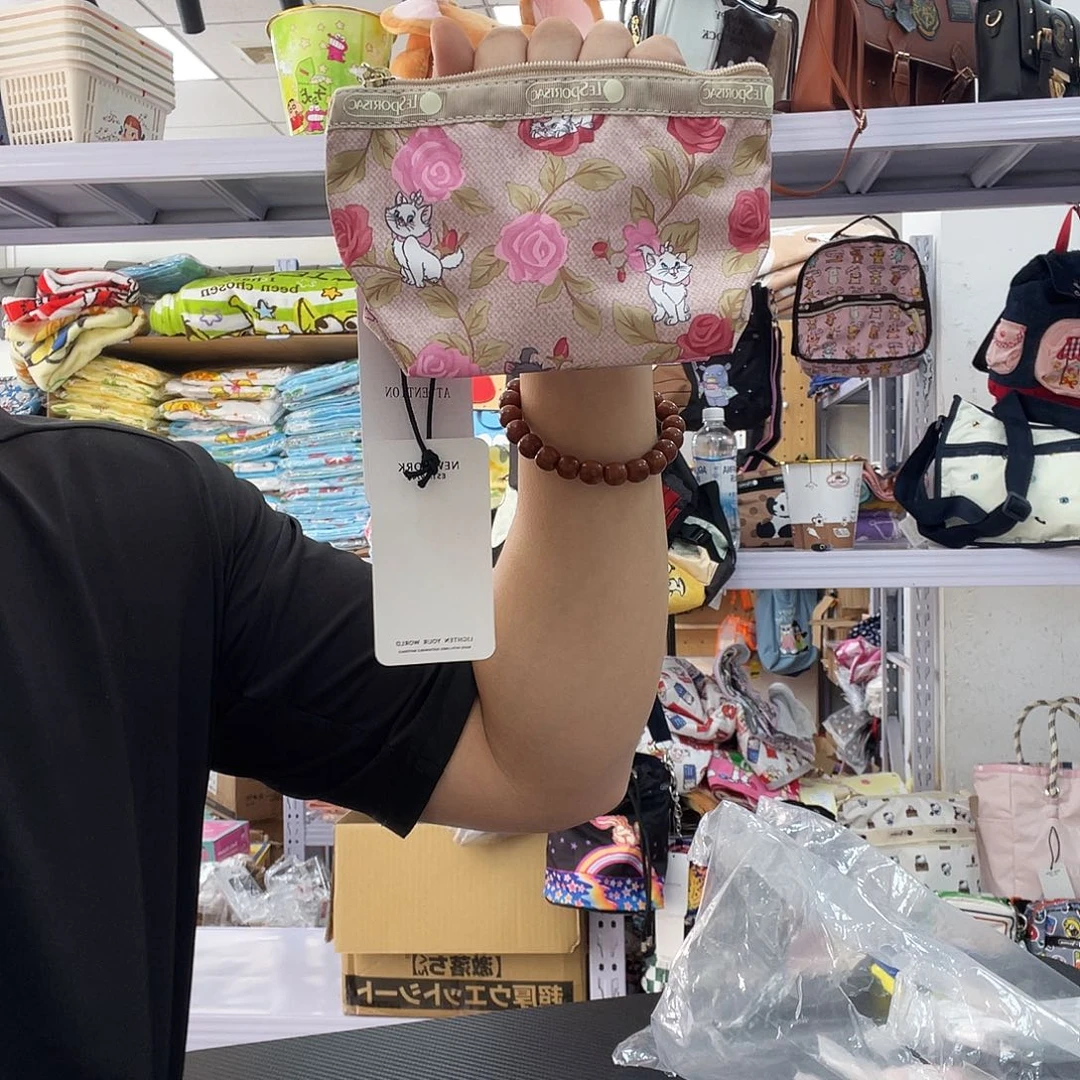 PU化妆包等产品和产品