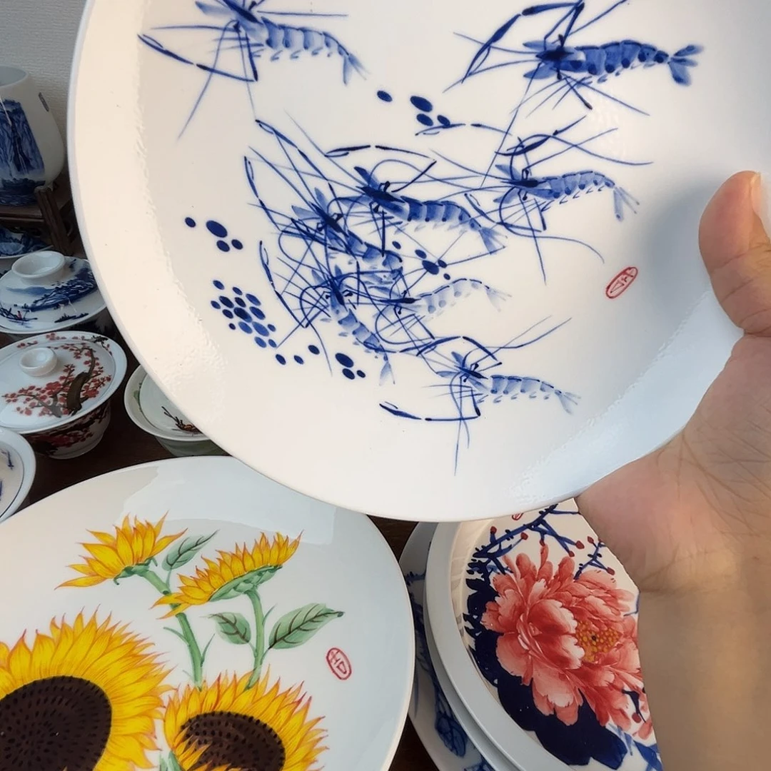 忠意堂釉下彩虾趣壶承