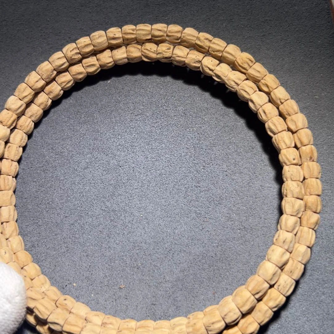 柏香籽/百香籽吊坠裴*宇多棱顺