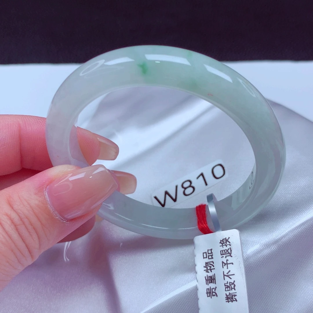 翡翠手镯未镶嵌手镯88