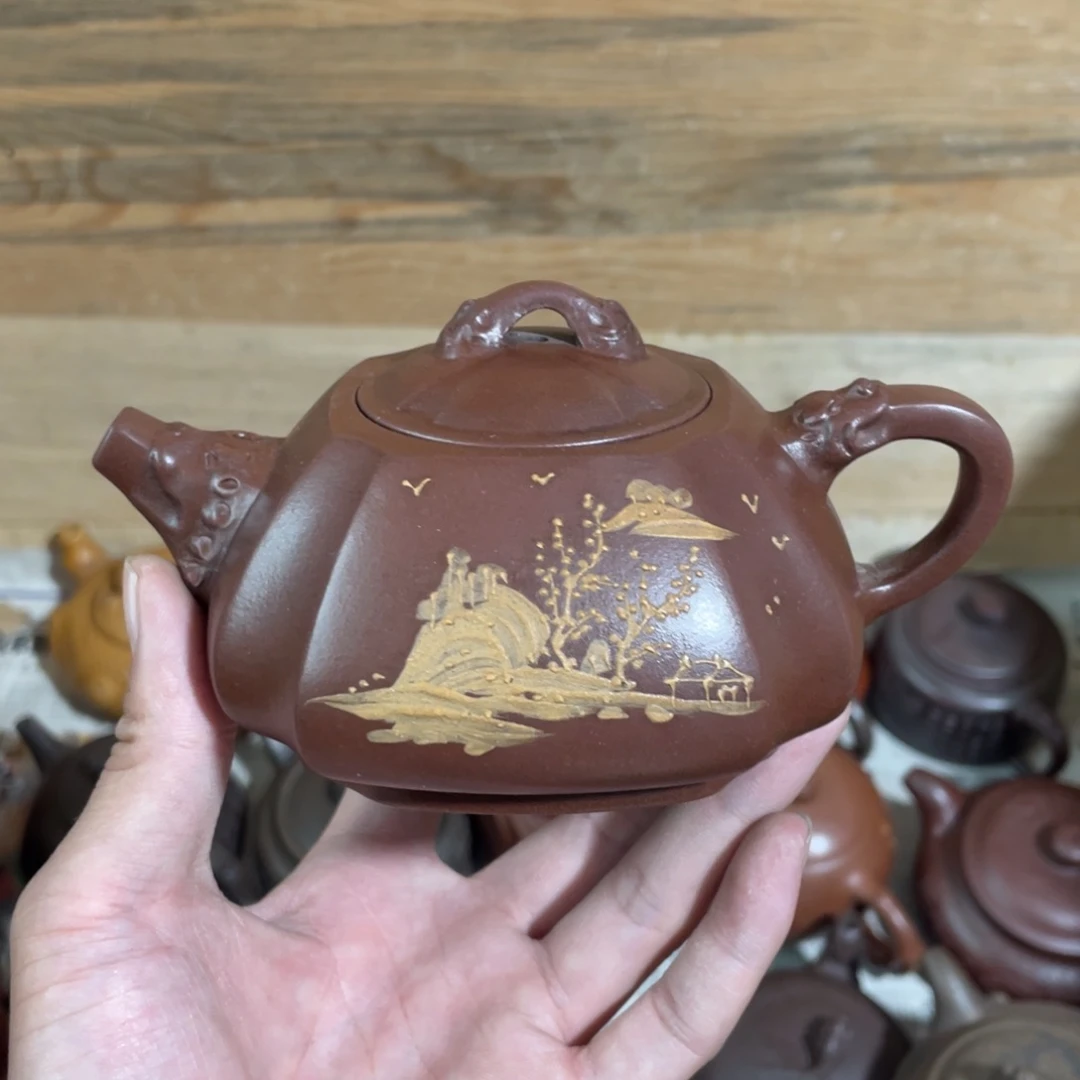 紫砂茶壶老厂紫砂壶一件。