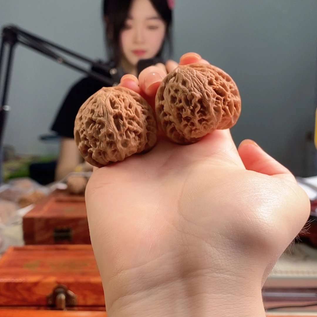 文玩核桃吊坠宫灯