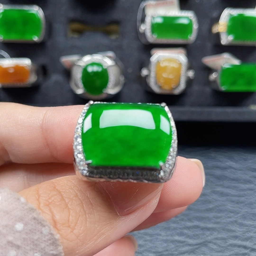 银S925镶嵌戒指翡翠天然A货翡翠没运费险3686