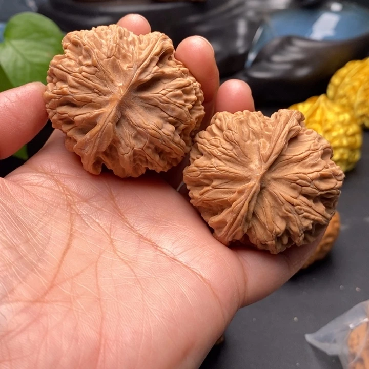 文玩核桃把件球苹果44尺