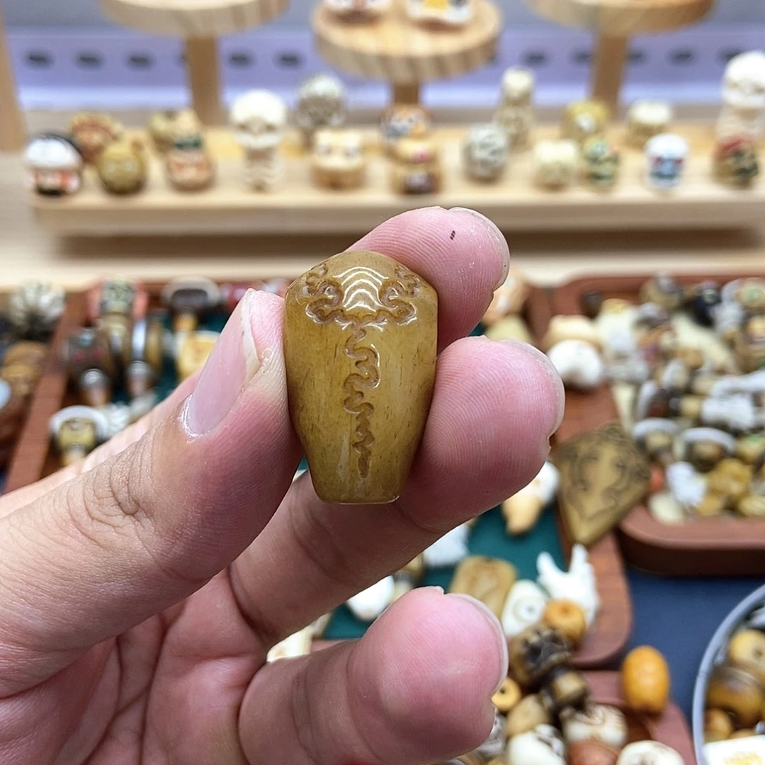 静***心驼骨其他配饰搭配