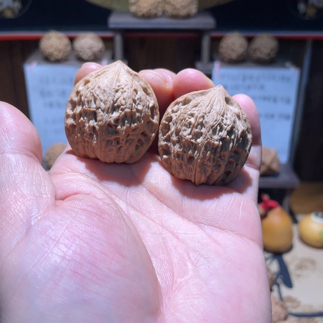 吊坠文玩核桃35尺小野生骨质好