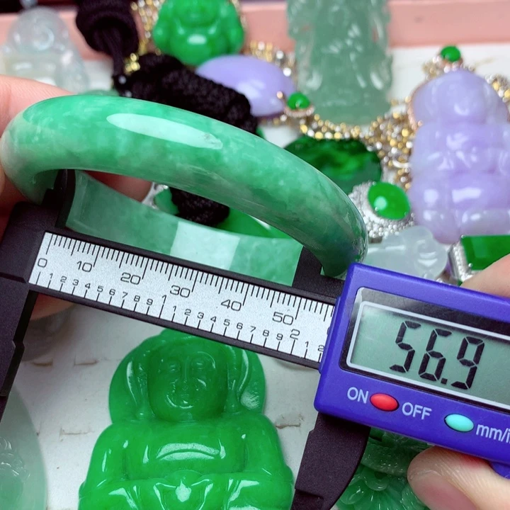 翡翠手镯未镶嵌a货