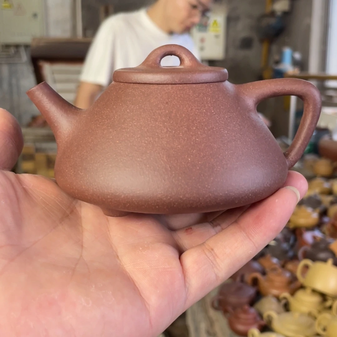 茶壶紫砂LD。 底槽清。 子冶石瓢。 180CC