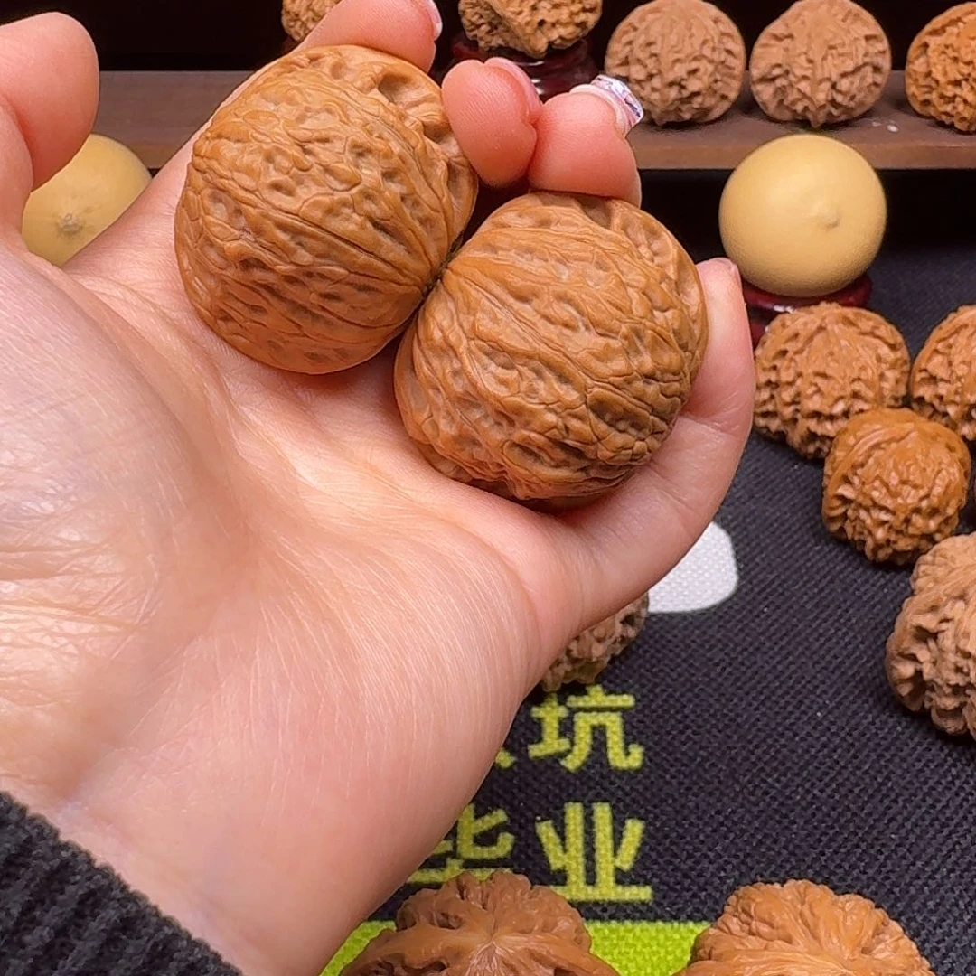 文玩核桃吊坠42铁锤