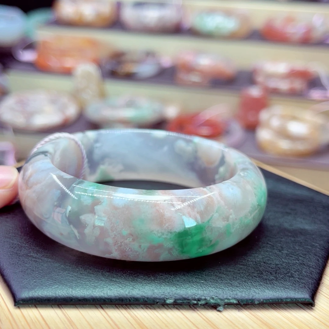 好***饮玛瑙/玉髓未镶嵌手镯2