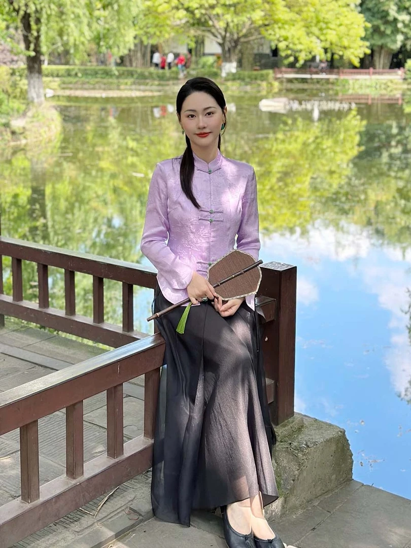 亭台楼阁真丝衬衫